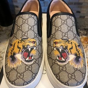Men's Gucci GG Supreme Tiger Slip on Sneakers SZ10